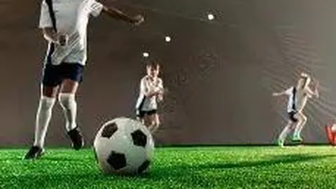 赵露思“疯狂”行为揭露娱乐圈真相，陪玩陪睡仅是表面现象之一